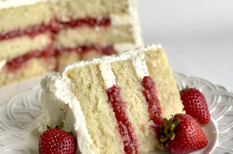 Cake with Strawberry Filling Recipe