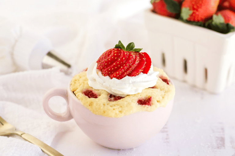 Easy Strawberry Mug Cake