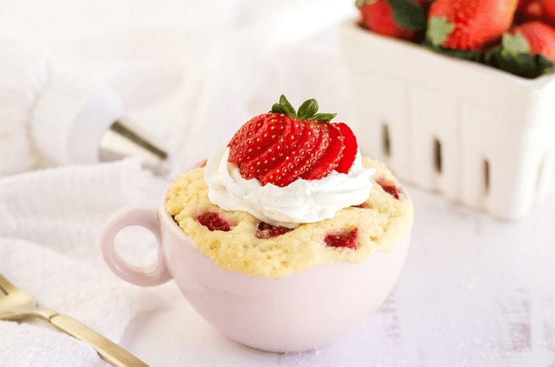 Easy Strawberry Mug Cake Recipe