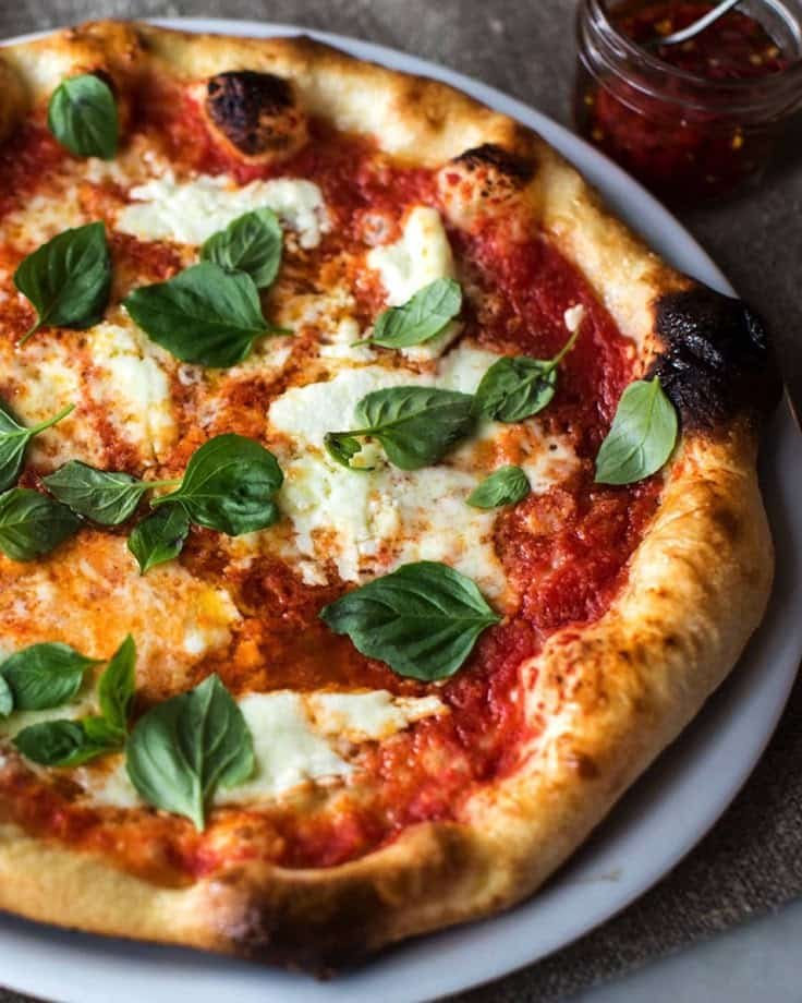 Easy Pizza Margherita: Quick and Delicious Recipe