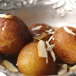 Bread Gulab Jamun (The Viral No-Khoya Recipe)